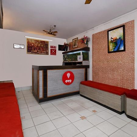 ורנאסי Oyo 3519 Hotel Garden Inn מראה חיצוני תמונה