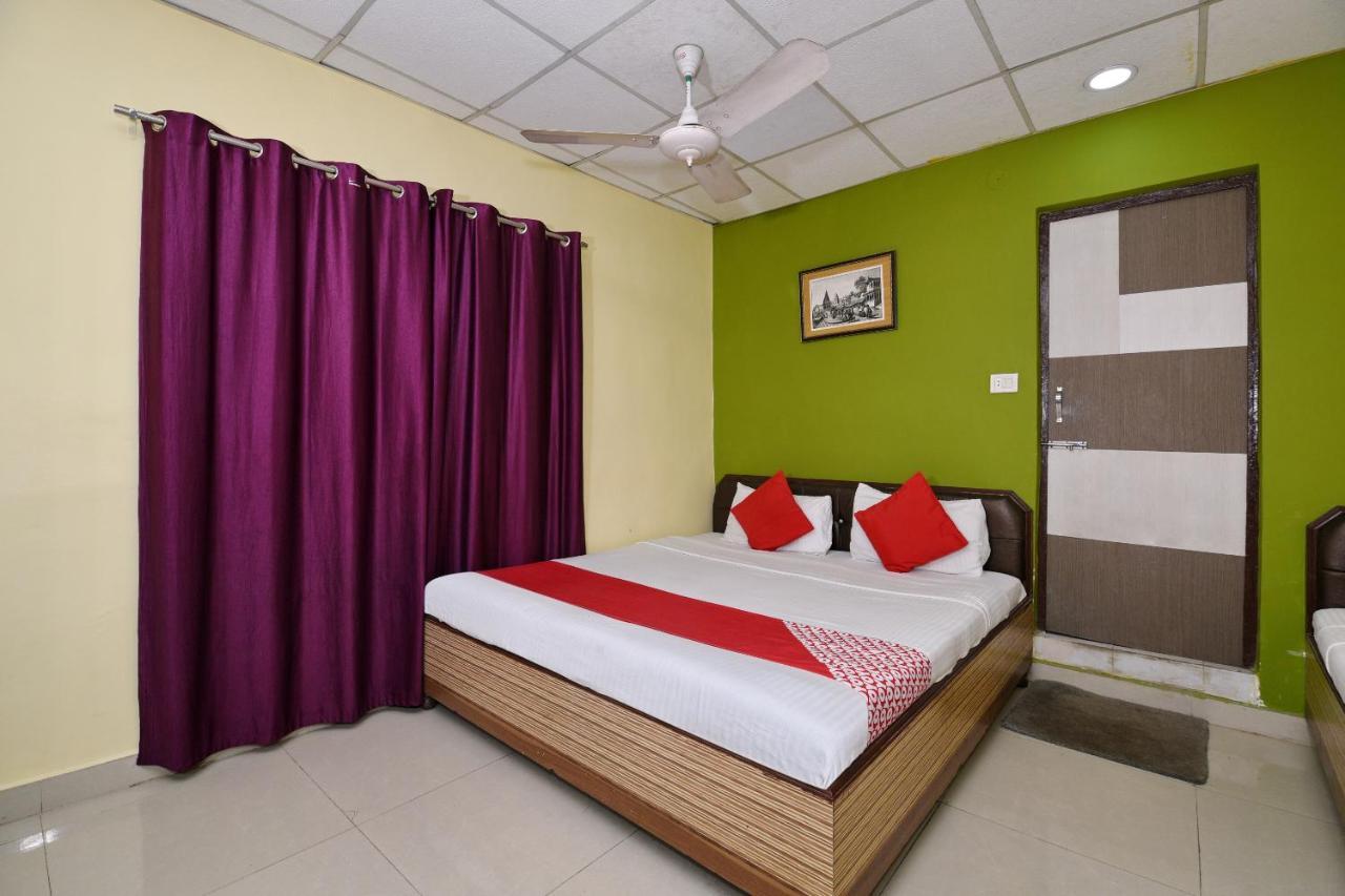 ורנאסי Oyo 3519 Hotel Garden Inn מראה חיצוני תמונה